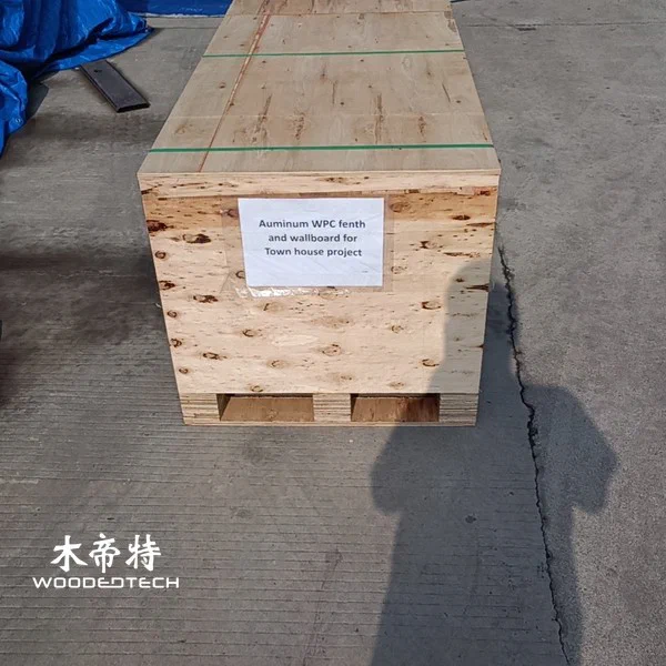 Non-Slip Composite Decking for Outdoor Flooring