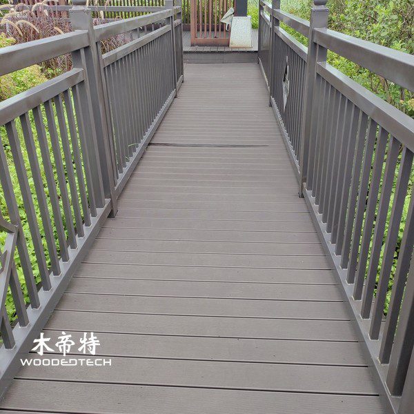 composite-decking-how-to-clean-maintenance-guide-for-your-outdoor-space-2