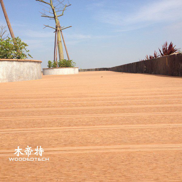 durable-recycled-plastic-decking-boards-for-outdoor-patios-commercial-projects-3