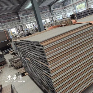 Durable Wood Plastic Flooring for Patio and Backyard Landscaping