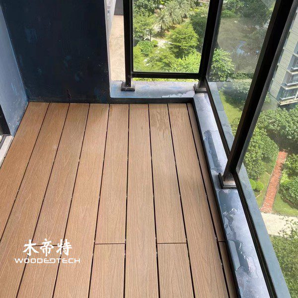 elegant-plastic-wood-porch-ideas-to-enhance-your-outdoor-living-space-2