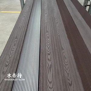 Light Oak Composite Decking for Elegant and Natural Looking Outdoor Spaces