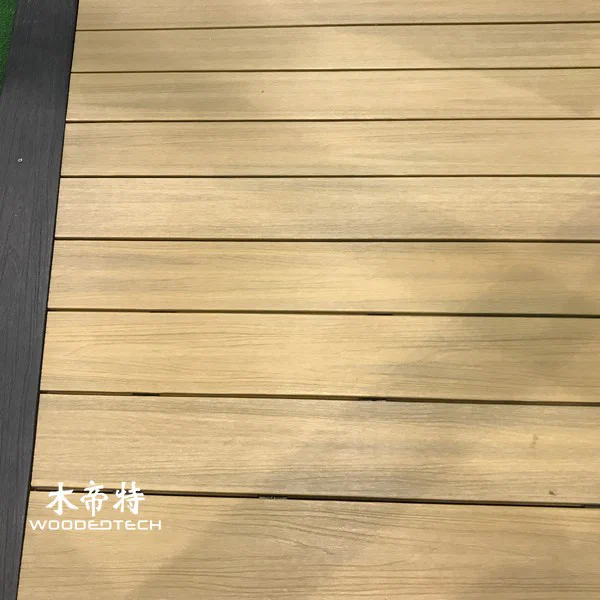 Premium Plastic Wood Decking Pretoria - Fornitore e installazione di alta qualità
