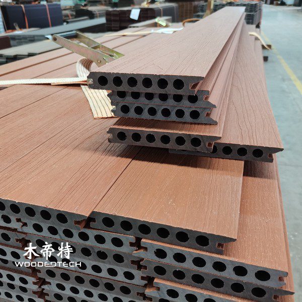 versatile-wood-plastic-composite-sheets-for-construction-design-2