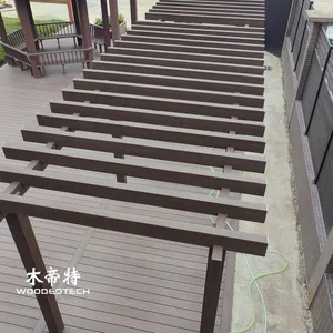 你能把一只佩戈拉放在复合甲板上吗?是的，这是一场完美的比赛!